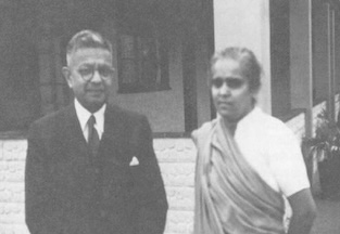manilal-and-sushila-circa-1954-thumbnail.jpg